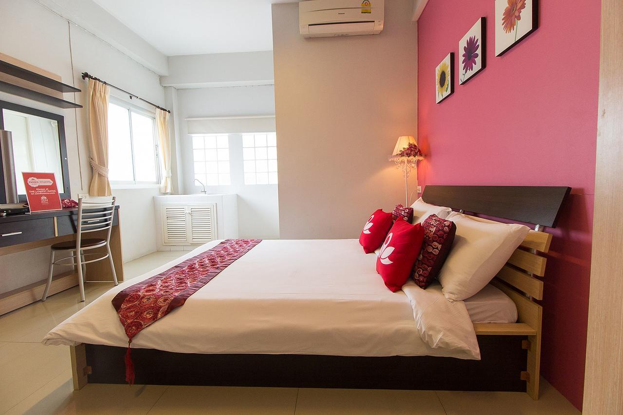 Zen Rooms Damrongrak Road Bangkok Esterno foto