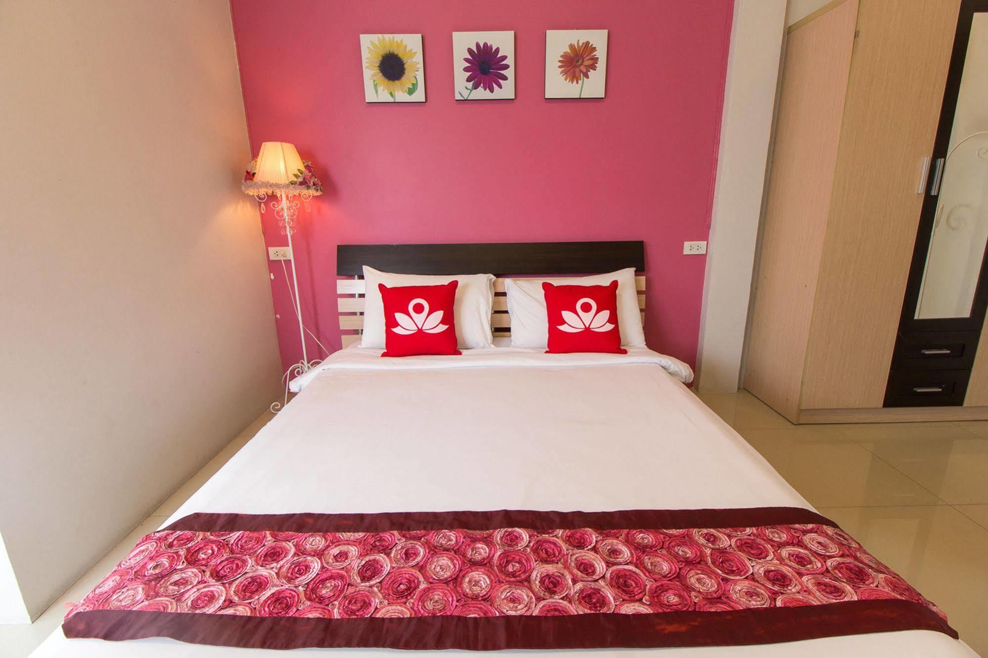 Zen Rooms Damrongrak Road Bangkok Esterno foto
